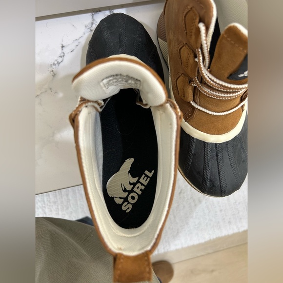 Sorel Women's Out N About III Classic Waterproof Duck Boot - Picture 5 of 5